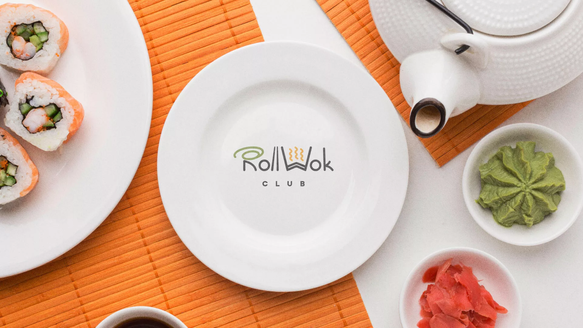 Разработка логотипа и фирменного стиля суши-бара «Roll Wok Club» в Белой Калитве